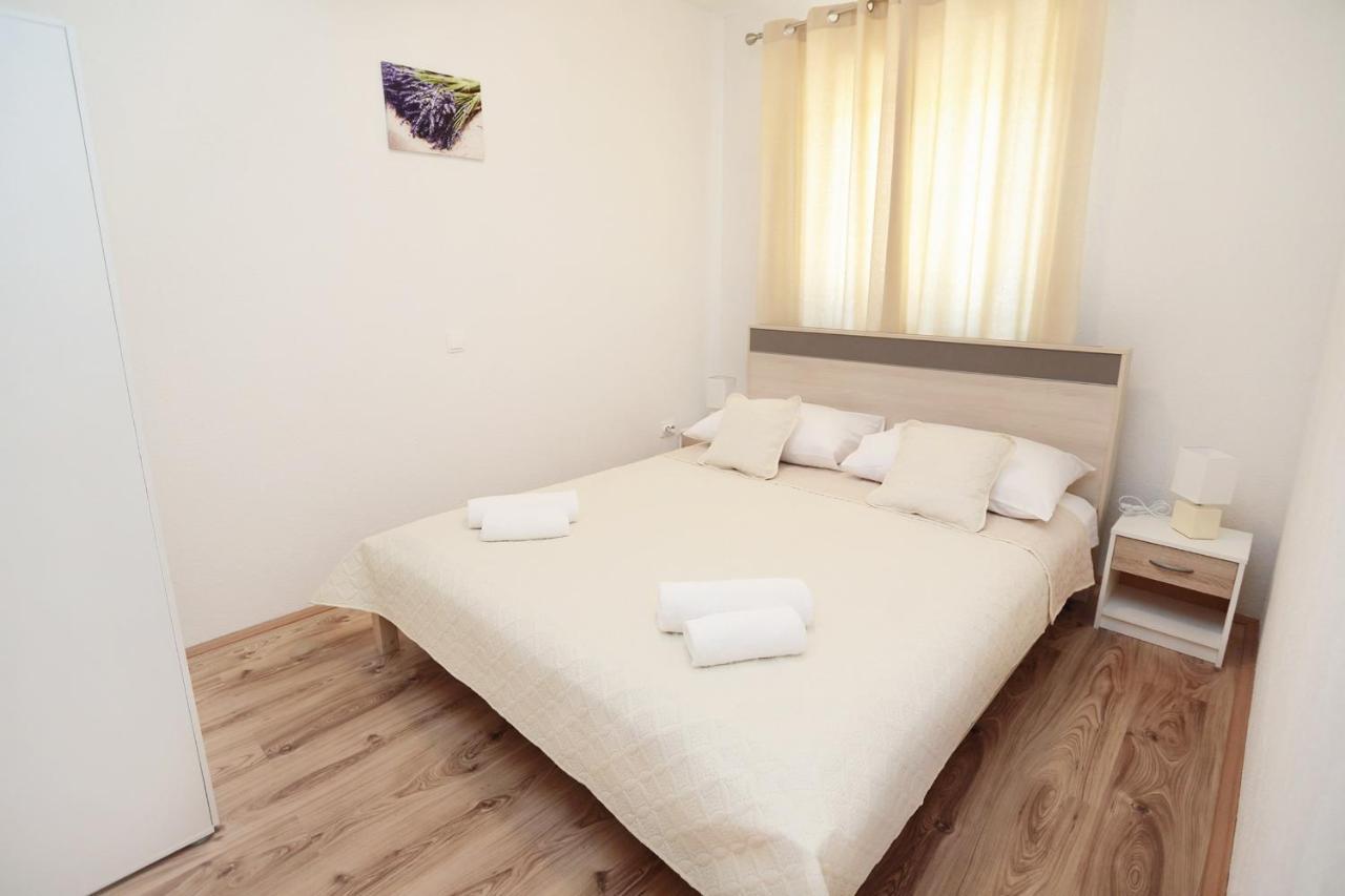 Apartments By The Sea Cove Zastupac, Hvar - 8761 Hvar Town Bagian luar foto