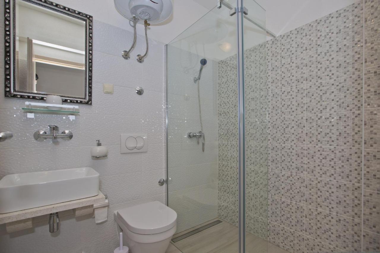 Apartments By The Sea Cove Zastupac, Hvar - 8761 Hvar Town Bagian luar foto