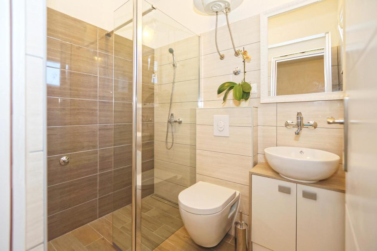 Apartments By The Sea Cove Zastupac, Hvar - 8761 Hvar Town Bagian luar foto