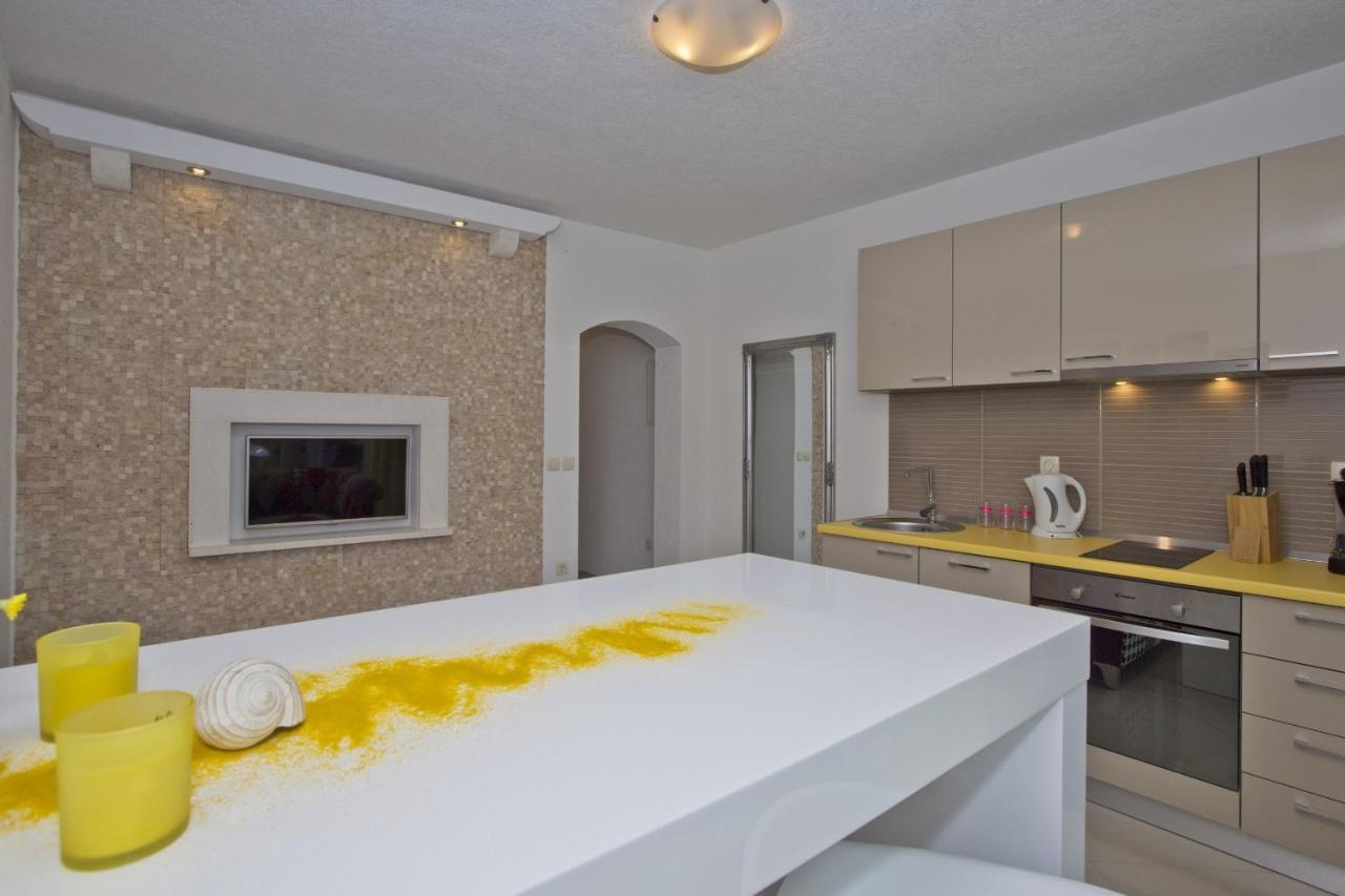 Apartments By The Sea Cove Zastupac, Hvar - 8761 Hvar Town Bagian luar foto